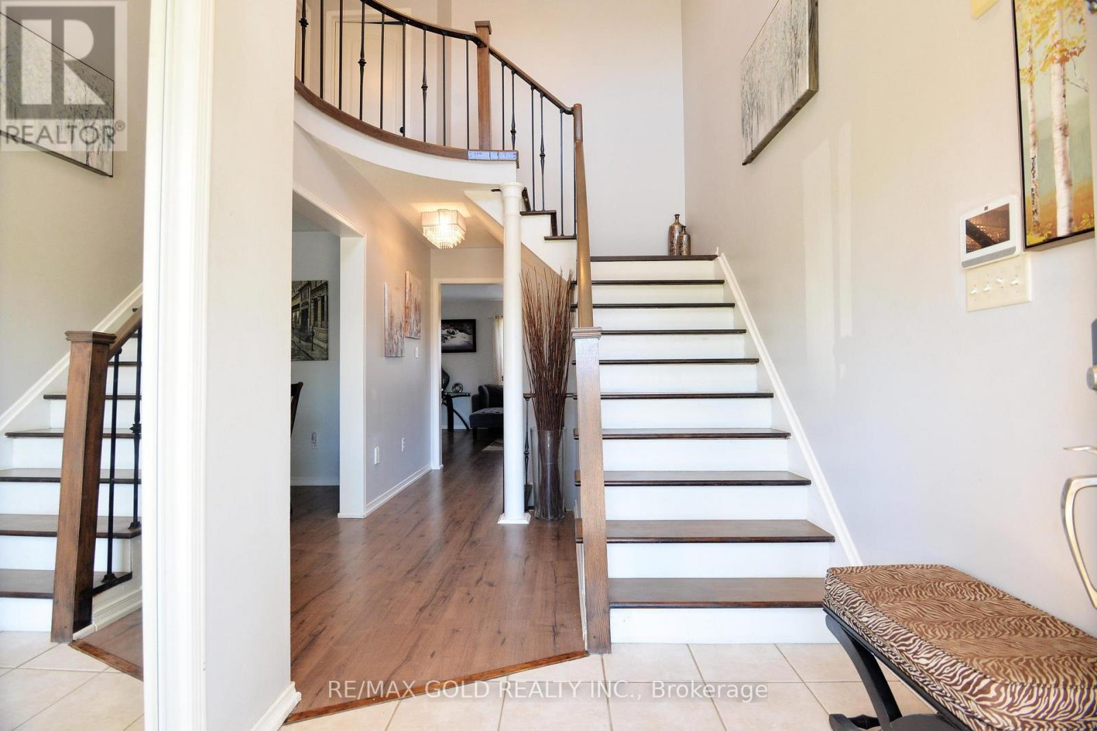 1199 Andrade Lane, Innisfil, Ontario  L9S 4X6 - Photo 5 - N13630396