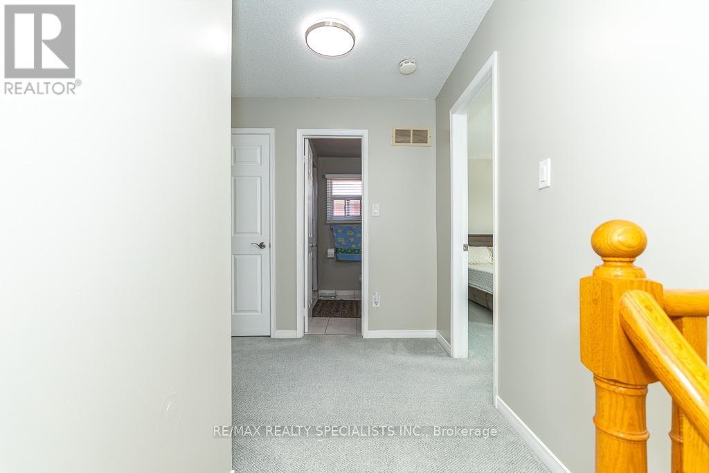 6369 Longspur Road, Mississauga, Ontario  L5N 6H1 - Photo 20 - W13630422