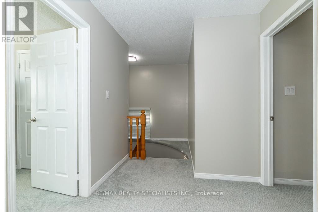 6369 Longspur Road, Mississauga, Ontario  L5N 6H1 - Photo 21 - W13630422