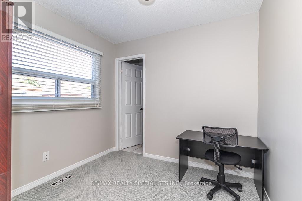 6369 Longspur Road, Mississauga, Ontario  L5N 6H1 - Photo 28 - W13630422