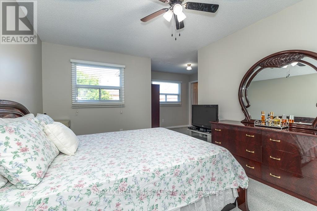 6369 Longspur Road, Mississauga, Ontario  L5N 6H1 - Photo 30 - W13630422