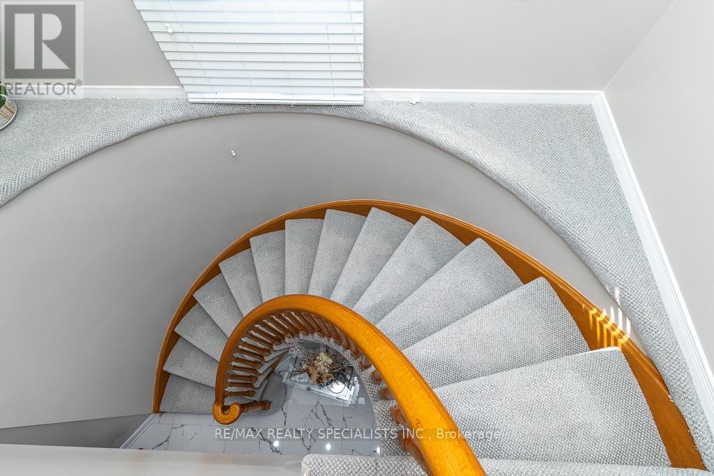 6369 Longspur Road, Mississauga, Ontario  L5N 6H1 - Photo 31 - W13630422
