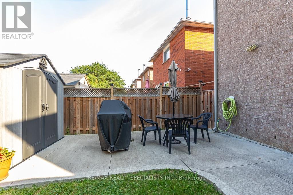 6369 Longspur Road, Mississauga, Ontario  L5N 6H1 - Photo 37 - W13630422
