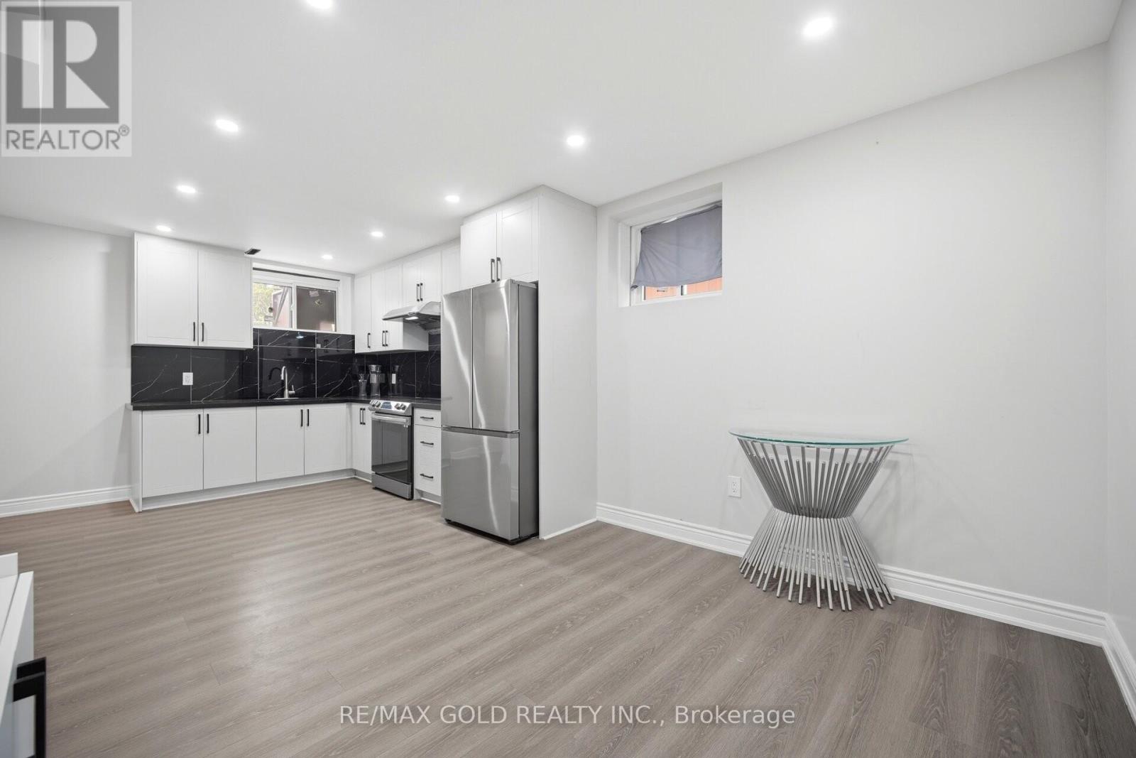 3345 Monica Drive, Mississauga, Ontario  L4T 3E6 - Photo 15 - W13630434
