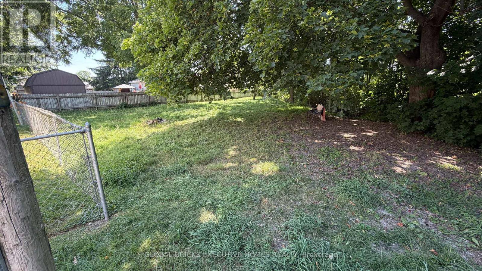192 Water Street, Lucan Biddulph, Ontario  N0M 2J0 - Photo 2 - X13630380