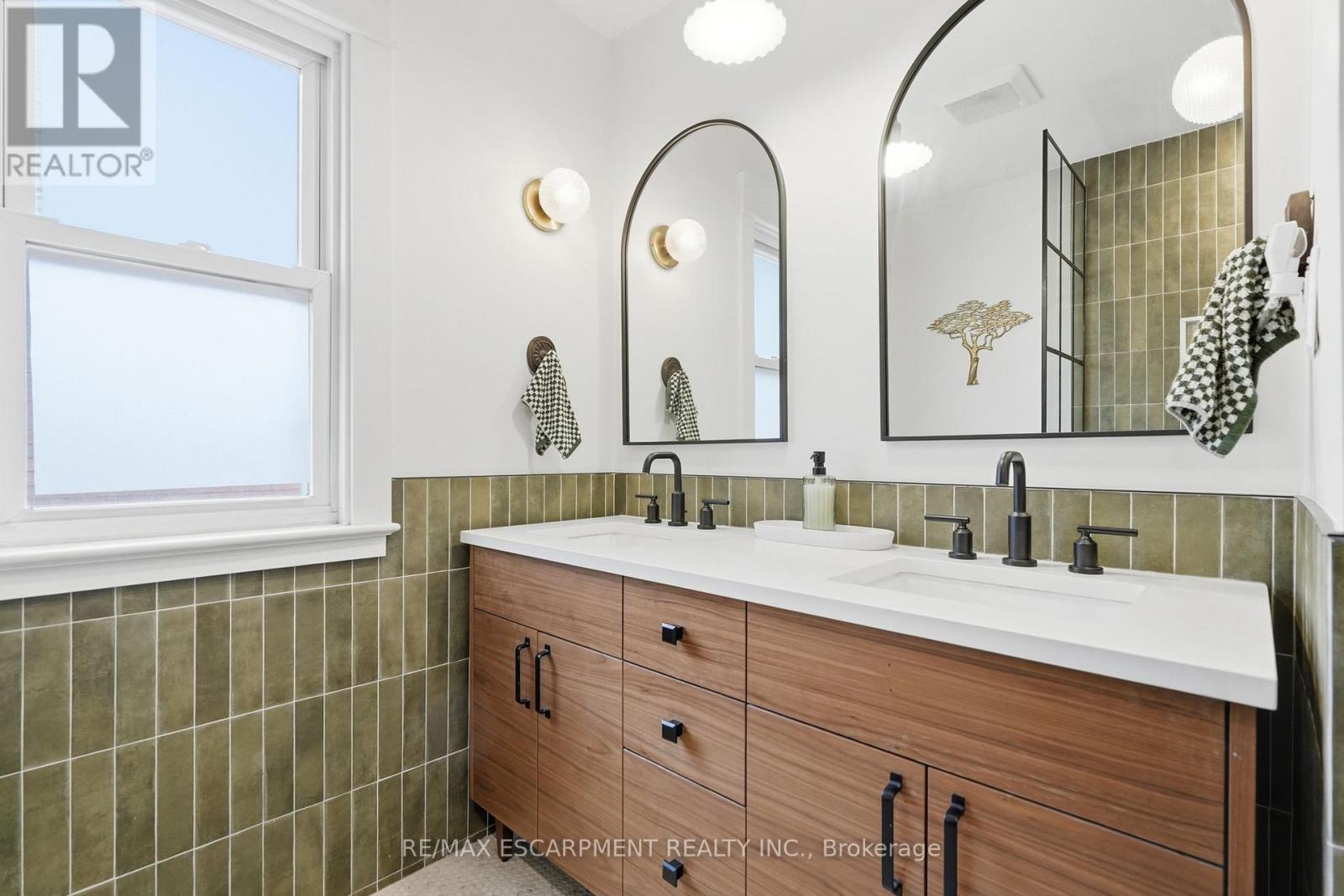 37 Connaught Avenue S, Hamilton, Ontario  L8M 3C3 - Photo 23 - X13630386