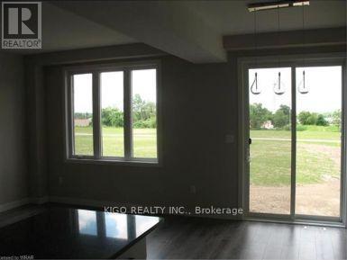 995 West Village Square, London North, Ontario  N6H 5J9 - Photo 2 - X13630406