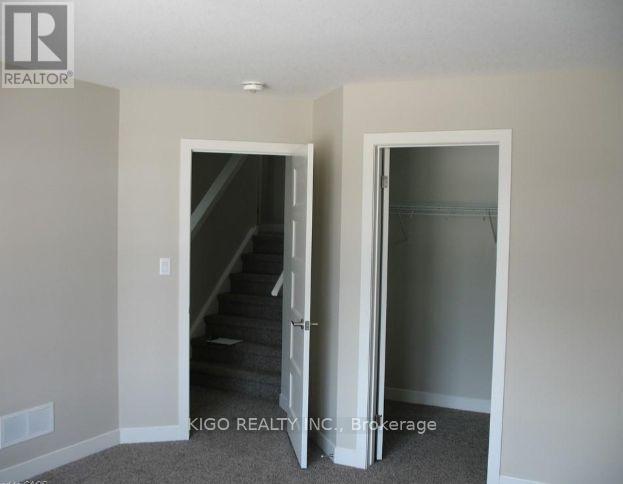 995 West Village Square, London North, Ontario  N6H 5J9 - Photo 5 - X13630406