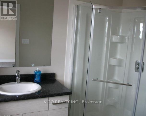 995 West Village Square, London North, Ontario  N6H 5J9 - Photo 9 - X13630406