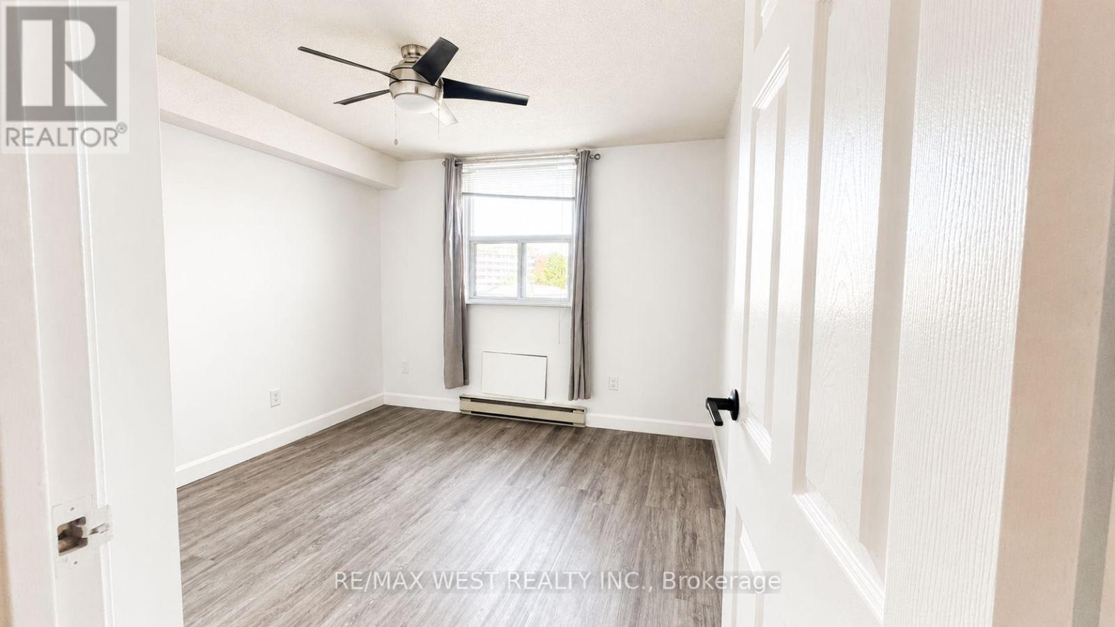 406 - 23 Main Street, Hamilton, Ontario  L4H 2P7 - Photo 10 - X13630436