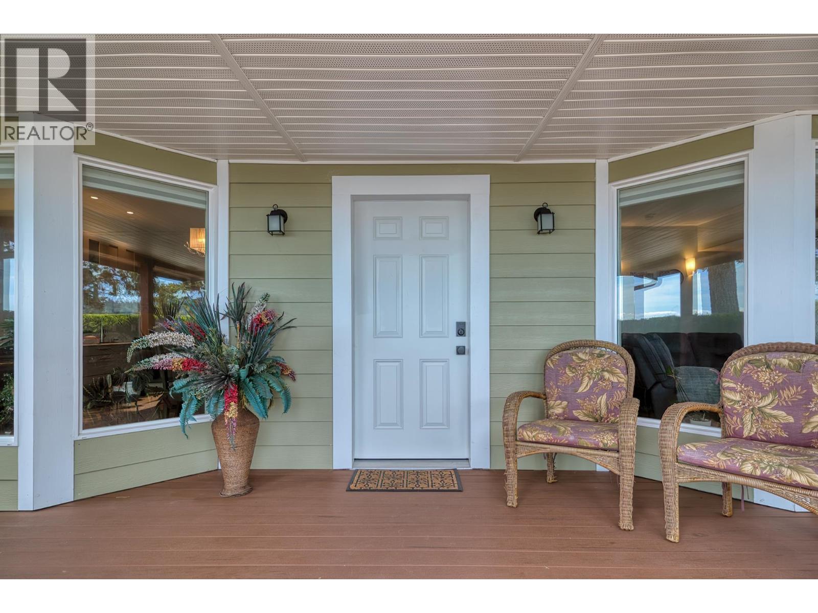 5760 Boulevard Street, Sechelt, British Columbia  V0N 3A0 - Photo 10 - R3123685