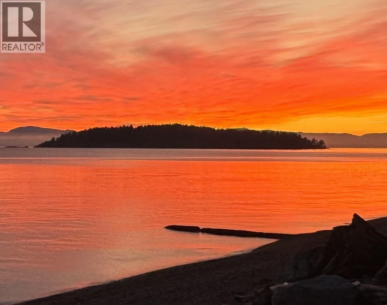 5760 Boulevard Street, Sechelt, British Columbia  V0N 3A0 - Photo 38 - R3123685