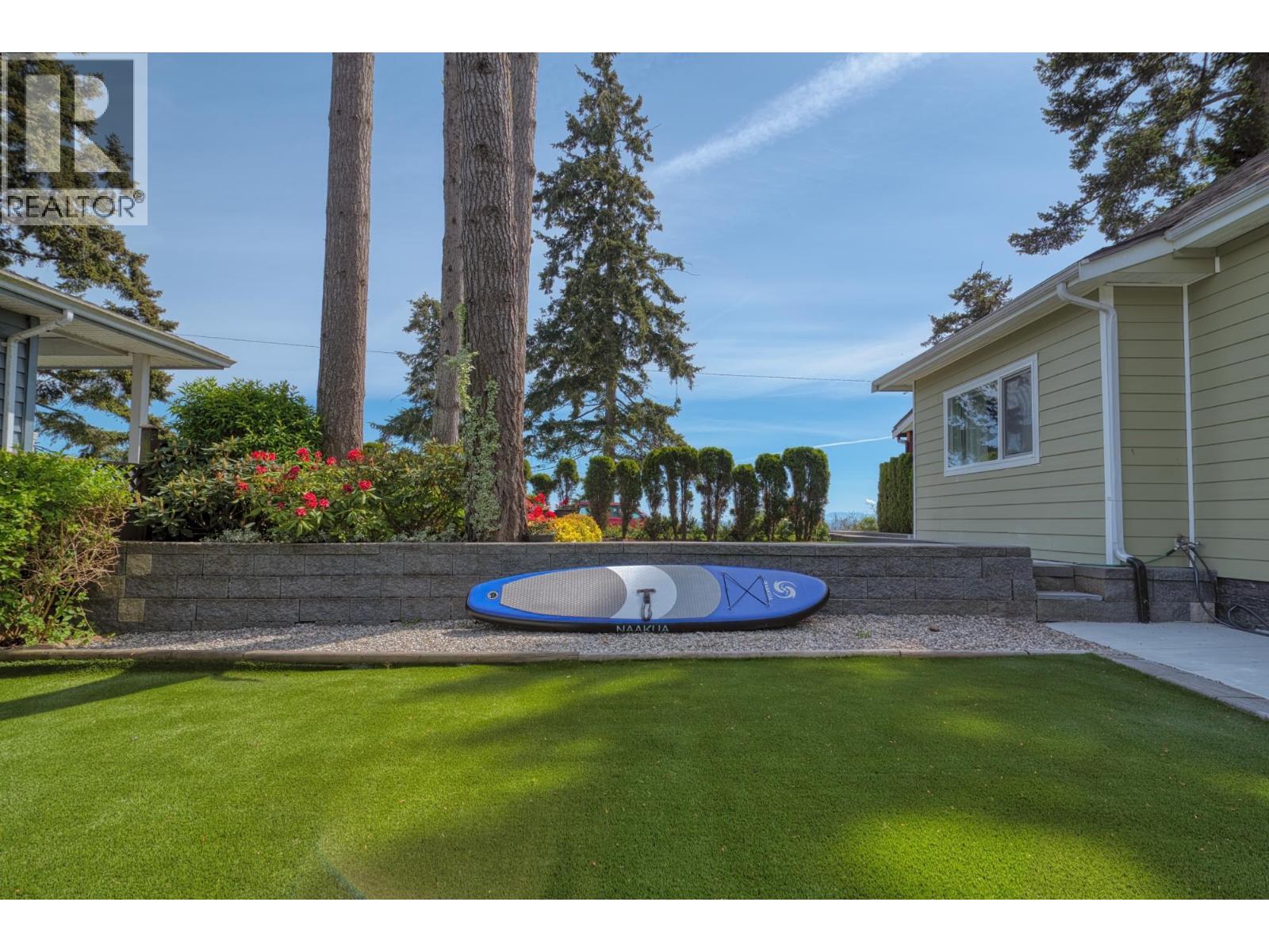 5760 Boulevard Street, Sechelt, British Columbia  V0N 3A0 - Photo 20 - R3123685