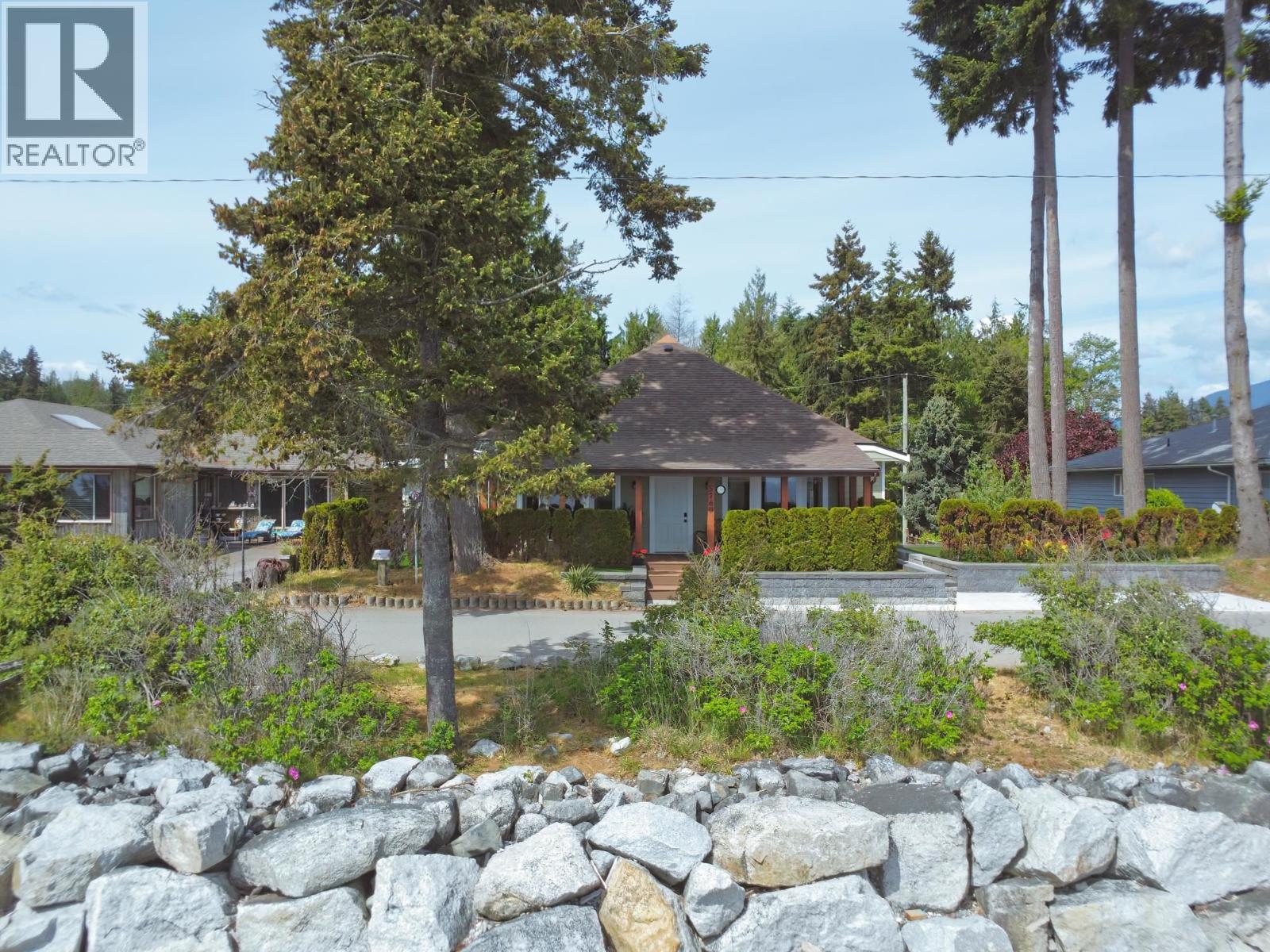 5760 Boulevard Street, Sechelt, British Columbia  V0N 3A0 - Photo 23 - R3123685