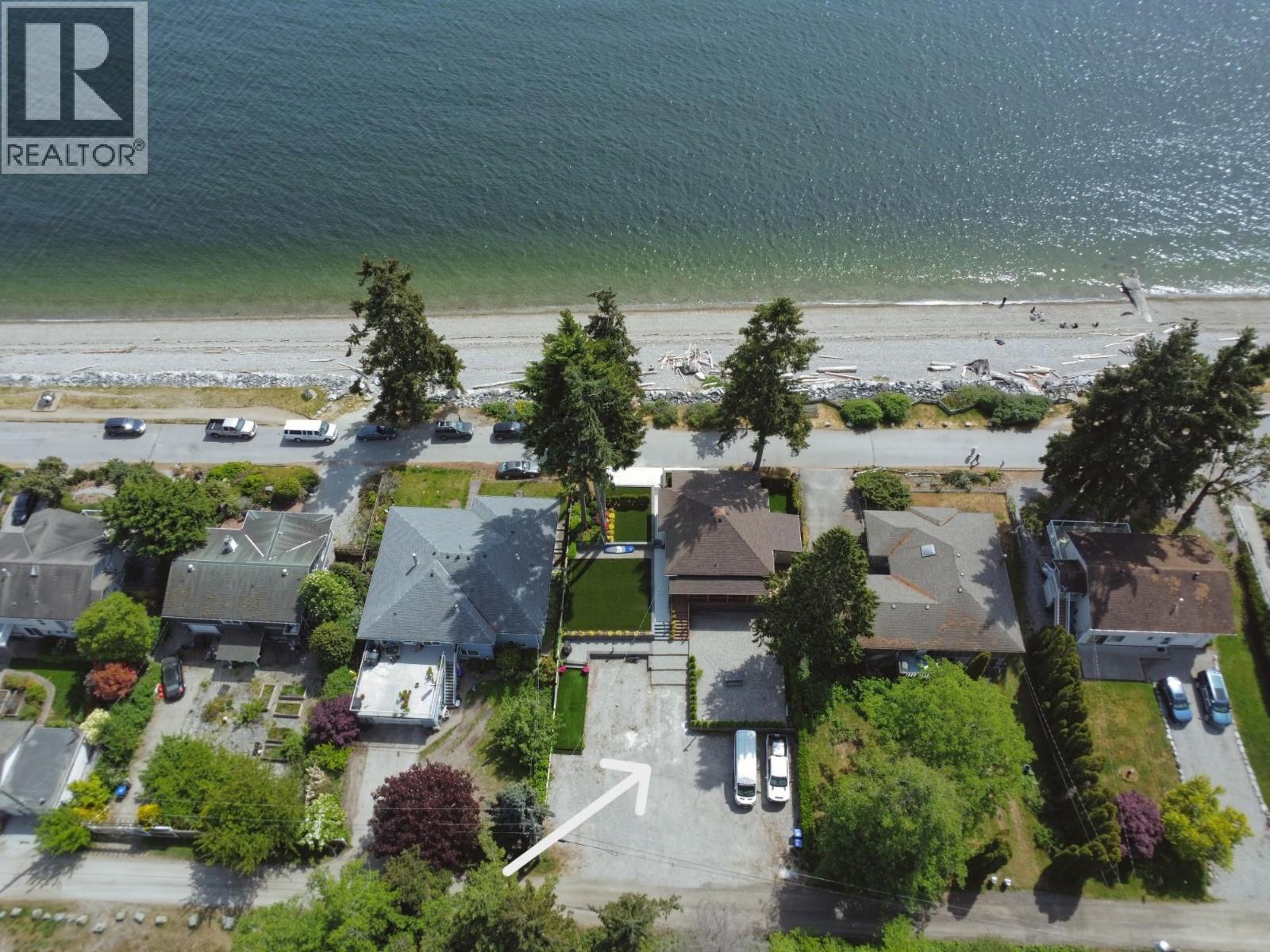 5760 Boulevard Street, Sechelt, British Columbia  V0N 3A0 - Photo 3 - R3123685