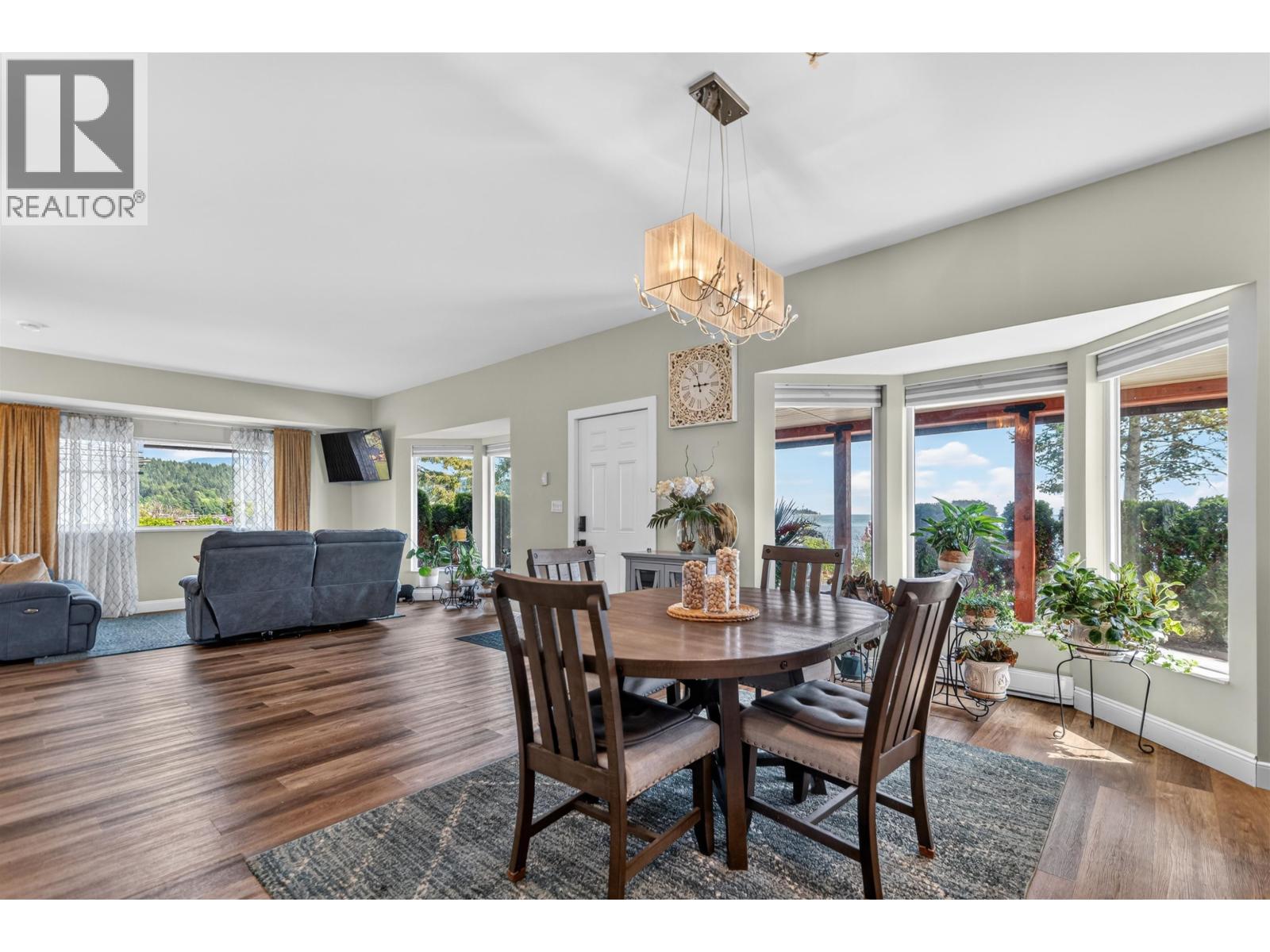 5760 Boulevard Street, Sechelt, British Columbia  V0N 3A0 - Photo 24 - R3123685