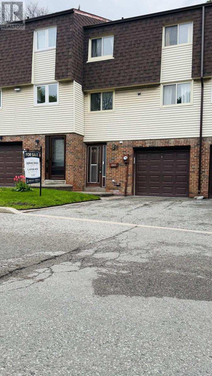 102 Jenny Wrenway Way, Toronto, Ontario  M2H 2Z2 - Photo 2 - C13508176