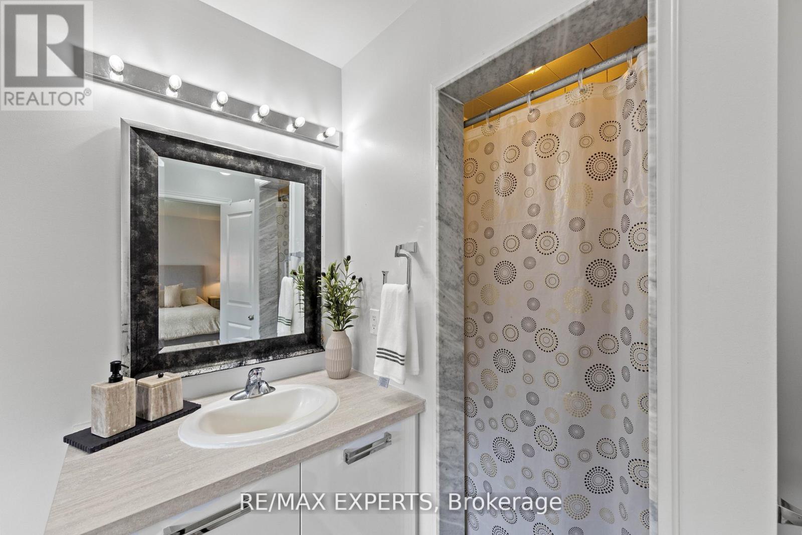 22 Manor Glen Crescent, East Gwillimbury, Ontario  L0G 1M0 - Photo 22 - N13619168