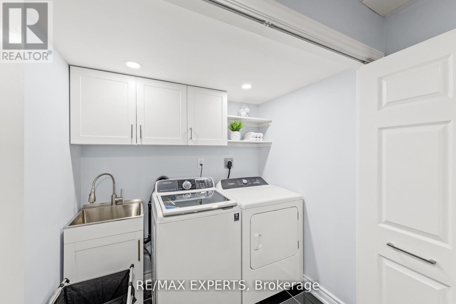 22 Manor Glen Crescent, East Gwillimbury, Ontario  L0G 1M0 - Photo 32 - N13619168