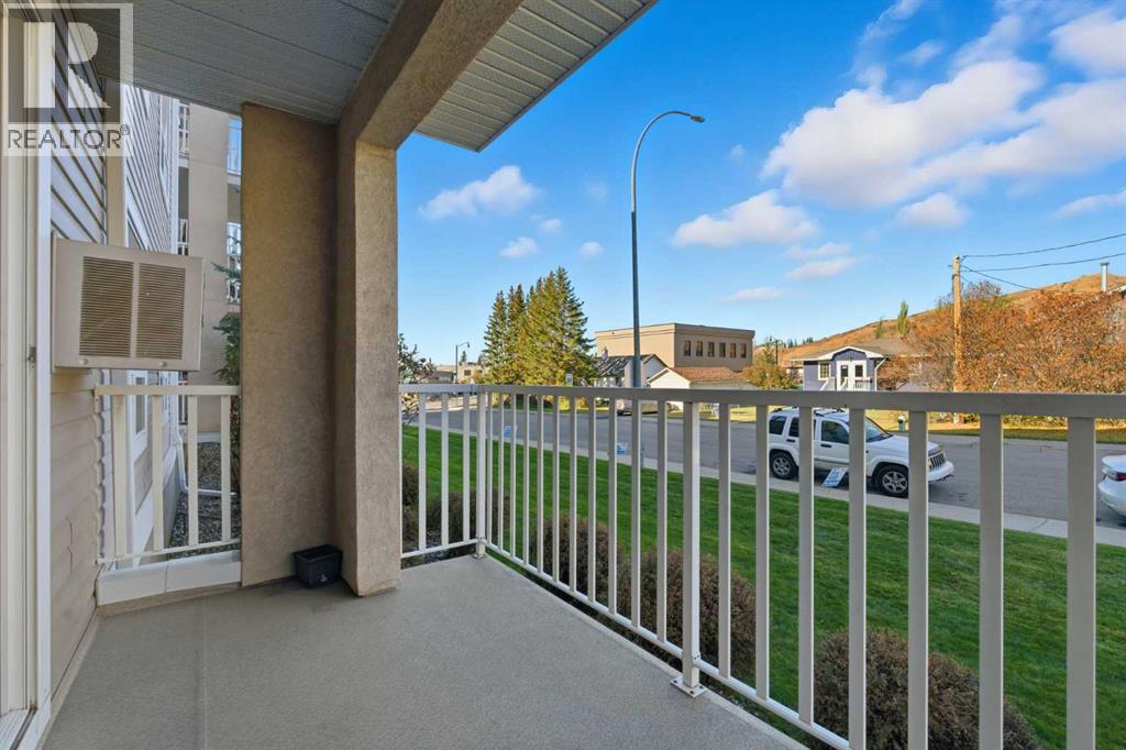 103, 128 Centre Avenue, Cochrane, Alberta T4C 2K5 - Photo 18 - A2332799