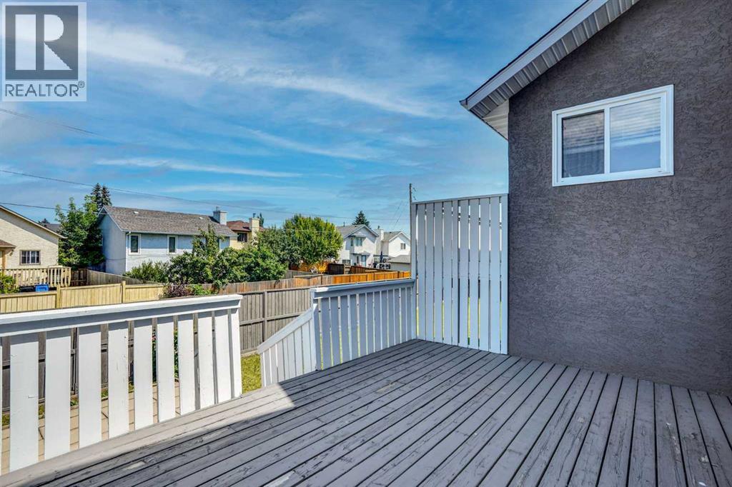 21 La Valencia Green NE, Calgary, Alberta  T1Y 6P5 - Photo 48 - A2333066
