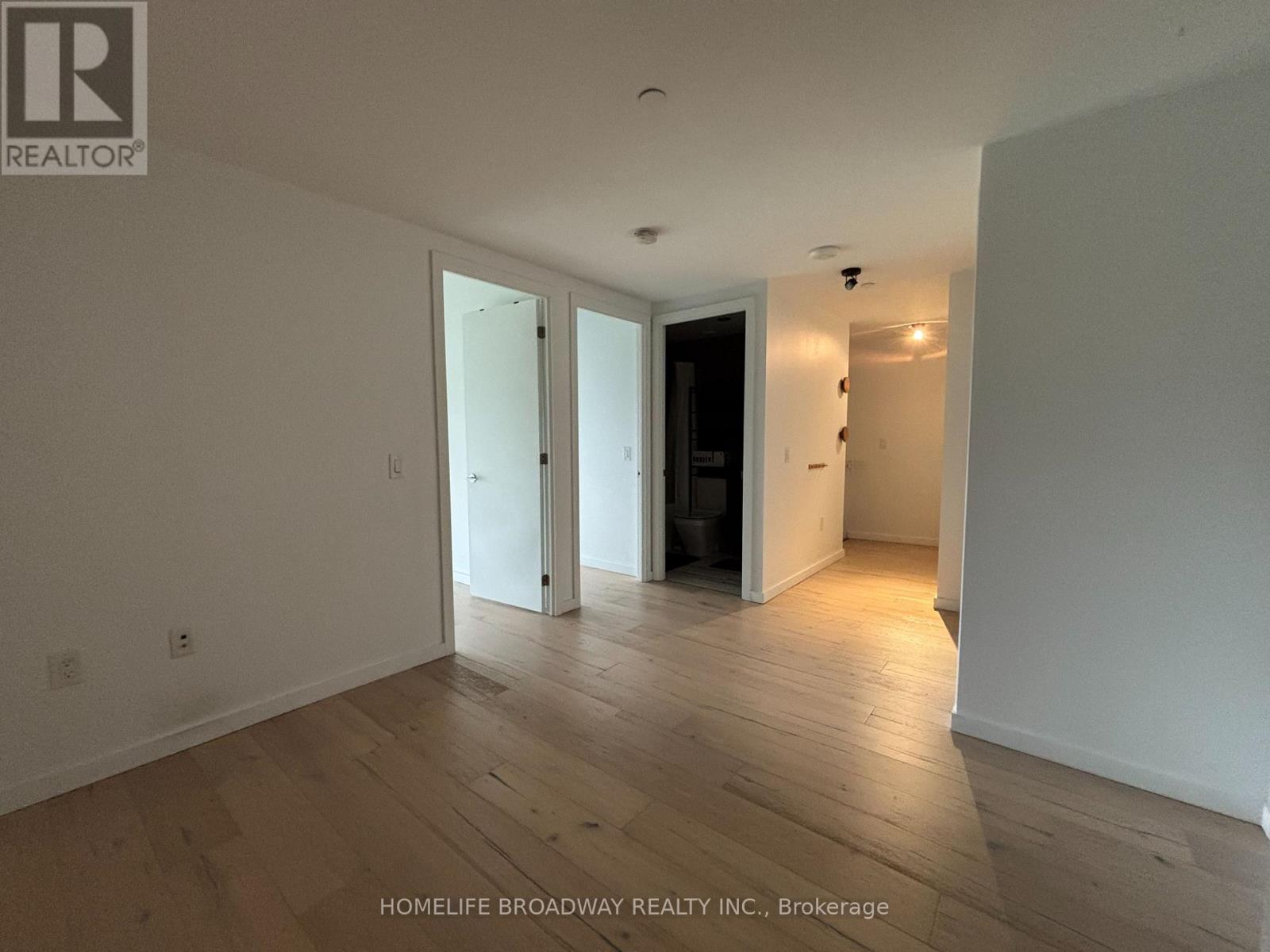 Th103 - 170 Bayview Avenue, Toronto, Ontario  M5A 0M4 - Photo 11 - C13630348