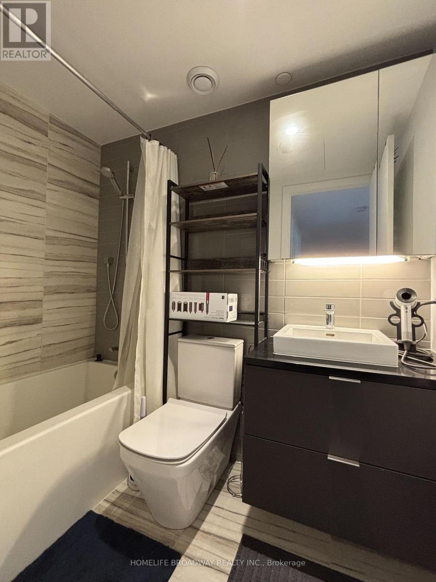 Th103 - 170 Bayview Avenue, Toronto, Ontario  M5A 0M4 - Photo 12 - C13630348