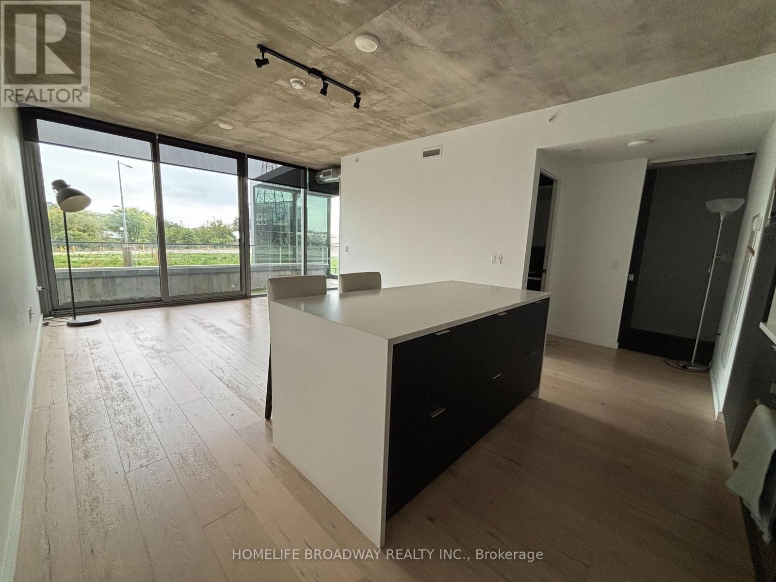 Th103 - 170 Bayview Avenue, Toronto, Ontario  M5A 0M4 - Photo 4 - C13630348