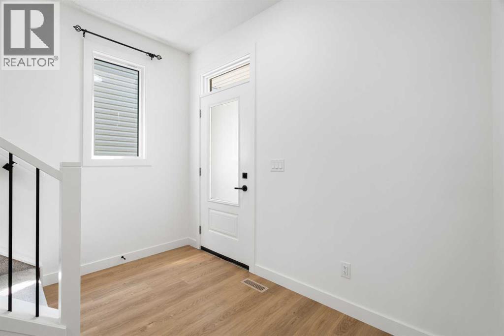 12 Copperhead Garden Se, Calgary, Alberta T2Z 5H1 - Photo 2 - A2333989