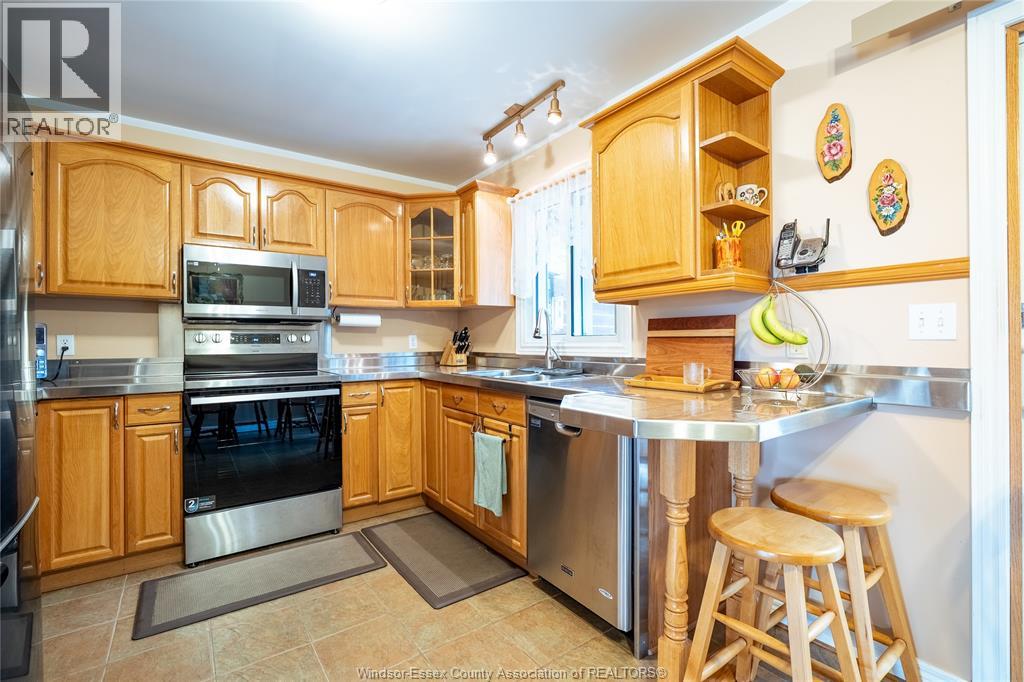 25 Regatta Drive, Leamington, Ontario  N8H 5L6 - Photo 9 - 26009429