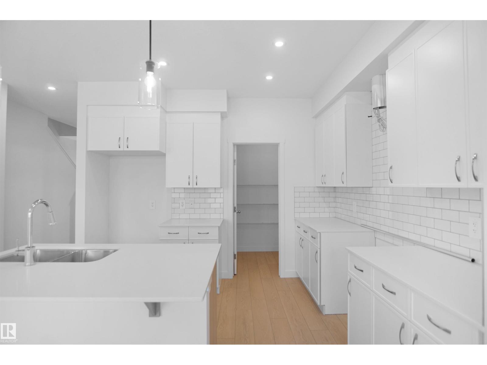 8707 183 Av NW, Edmonton, Alberta  T5Z 0X2 - Photo 12 - E4501857