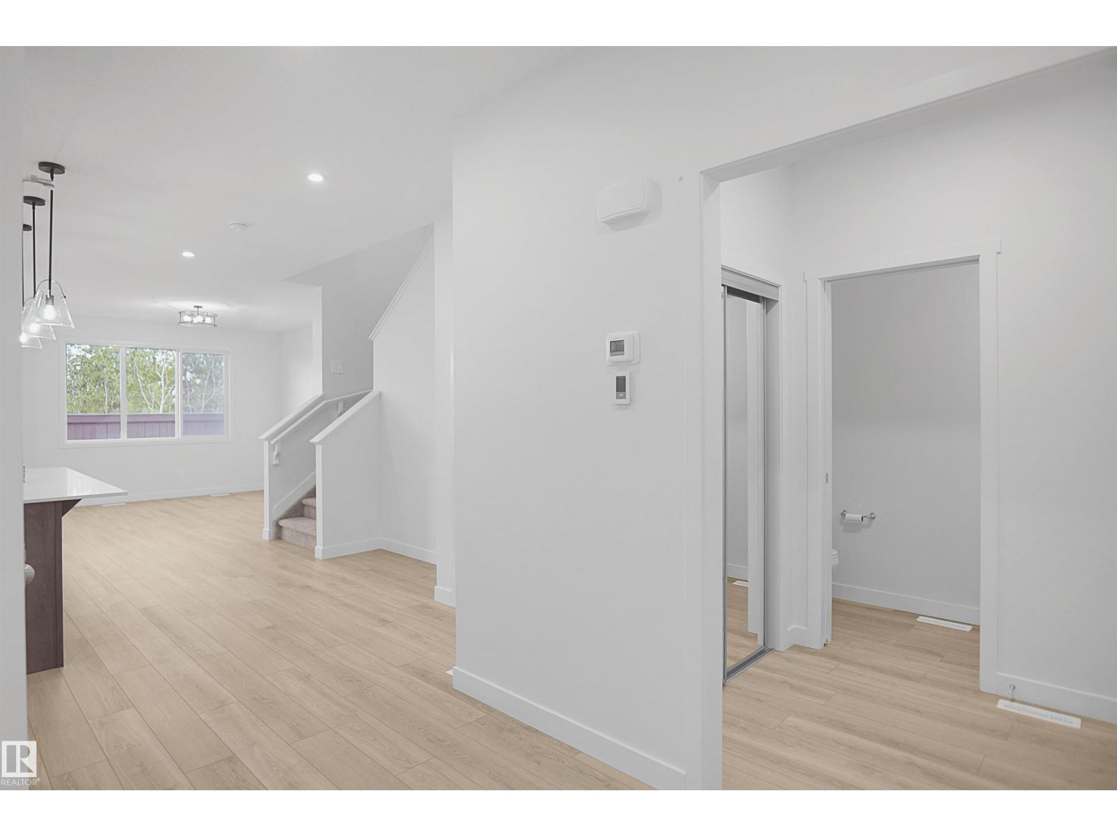 8436 183 Av NW, Edmonton, Alberta  T5Z 0X5 - Photo 4 - E4501860