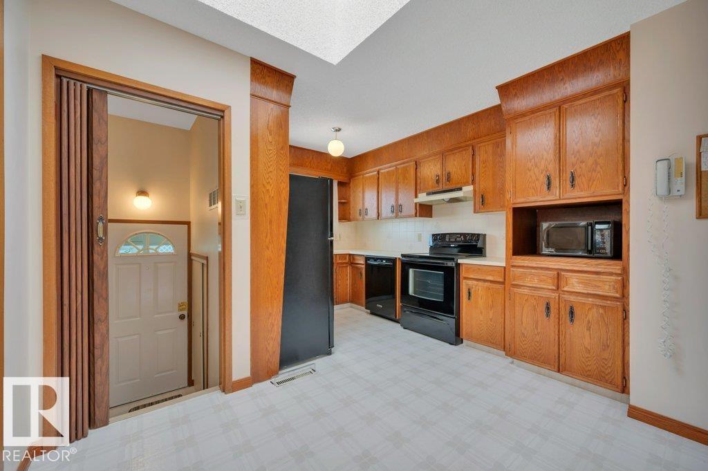 8507 70 St NW, Edmonton, Alberta  T6B 1W6 - Photo 12 - E4501861