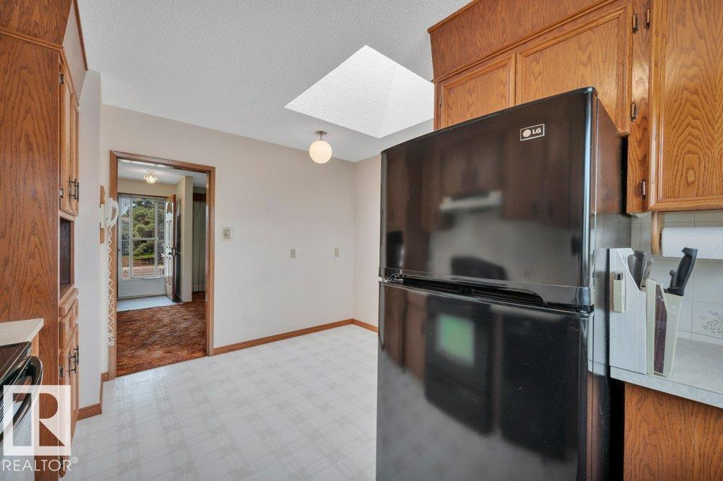 8507 70 St NW, Edmonton, Alberta  T6B 1W6 - Photo 17 - E4501861