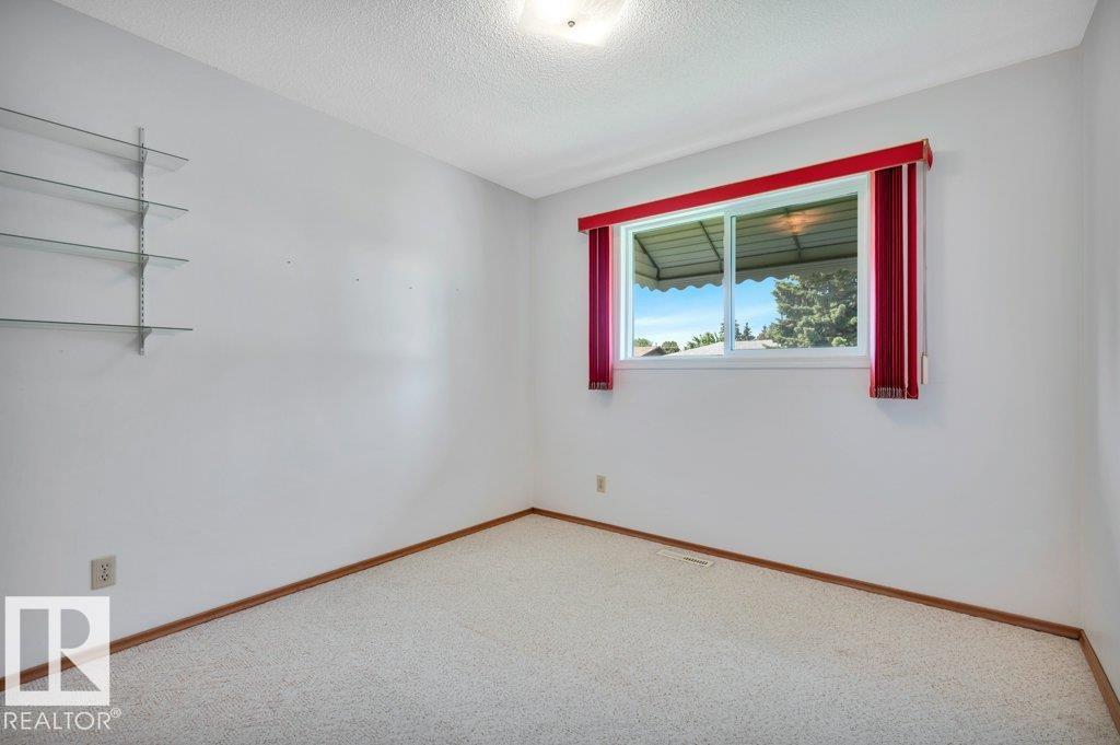 8507 70 St NW, Edmonton, Alberta  T6B 1W6 - Photo 23 - E4501861