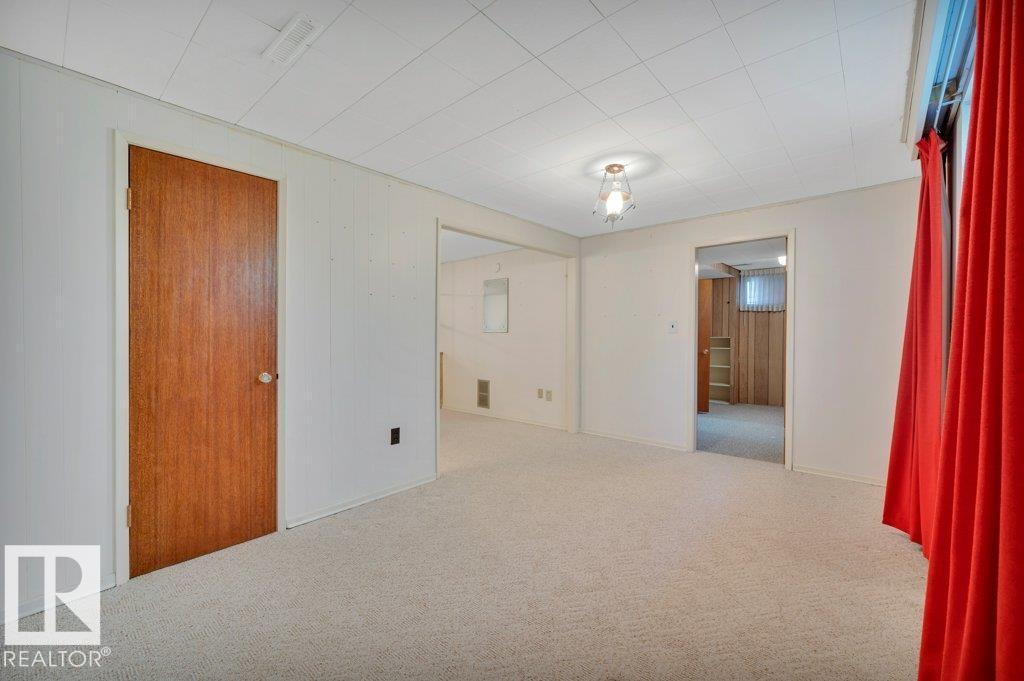 8507 70 St NW, Edmonton, Alberta  T6B 1W6 - Photo 35 - E4501861