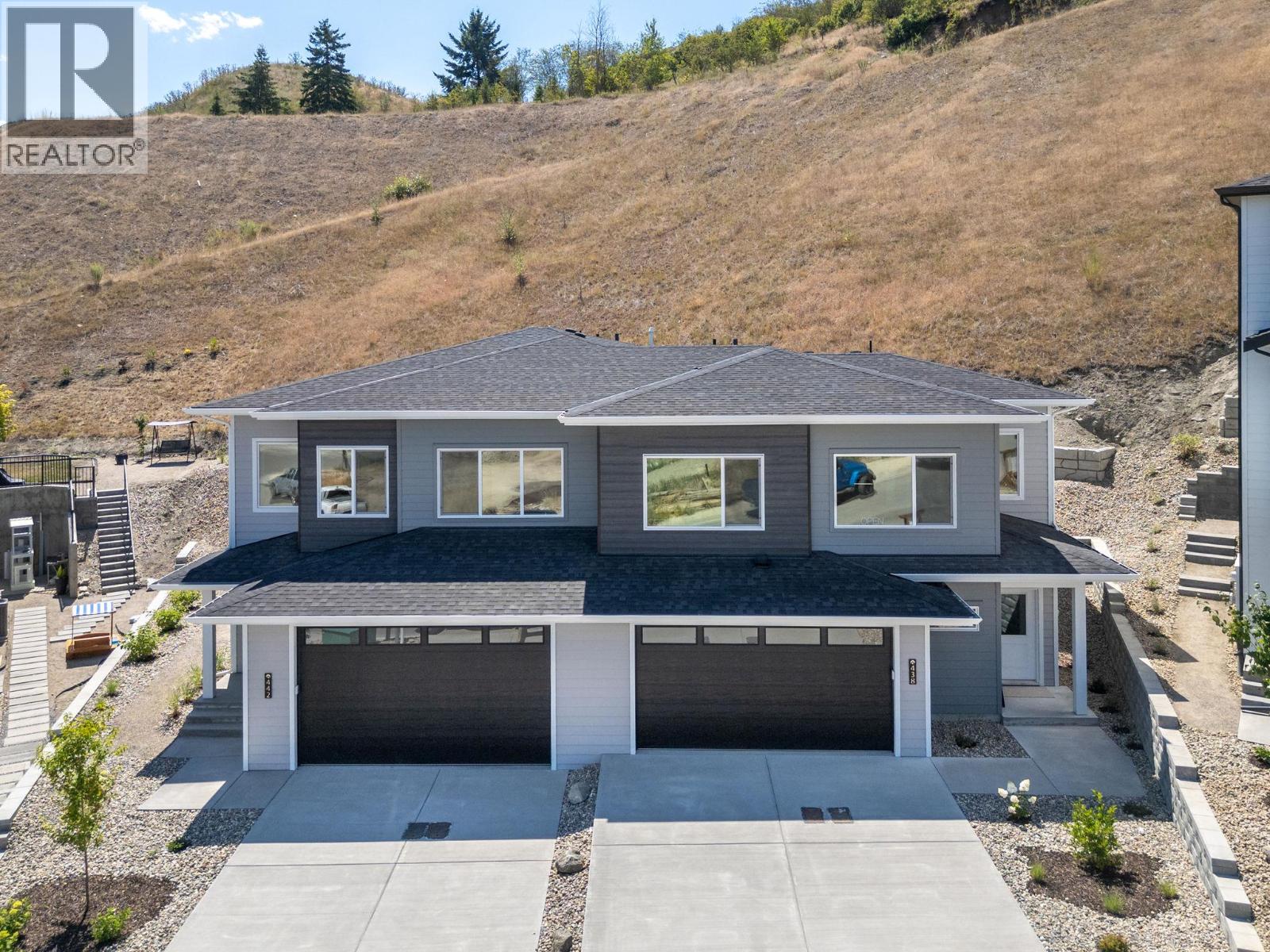442 Arrowleaf Rise, Coldstream, British Columbia  V1B 2M4 - Photo 2 - 10380743