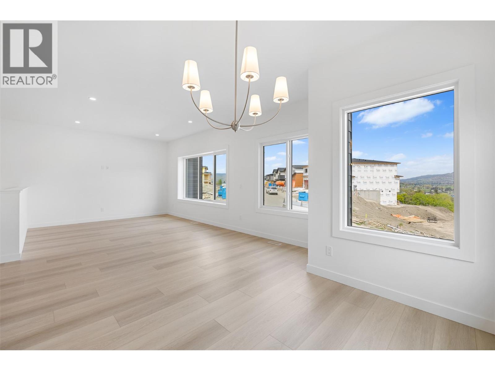 442 Arrowleaf Rise, Coldstream, British Columbia  V1B 2M4 - Photo 13 - 10380743