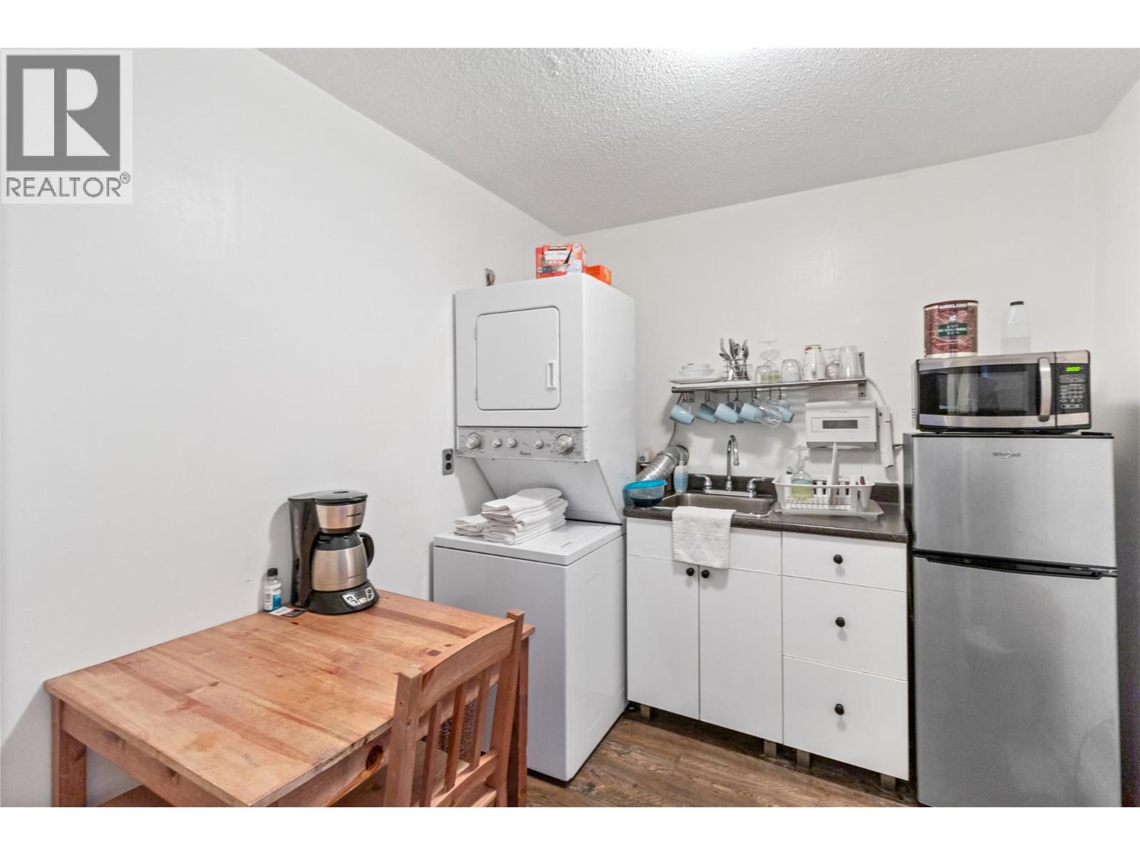 601 Fortune Drive, Kamloops, British Columbia V2H 1T7 - Photo 14 - 10394481
