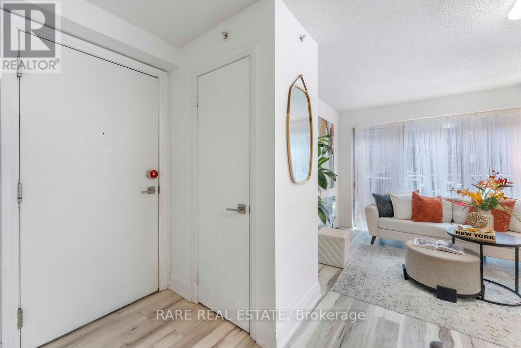 E112 - 555 Wilson Avenue, Toronto, Ontario  M3H 0C5 - Photo 18 - C13131018