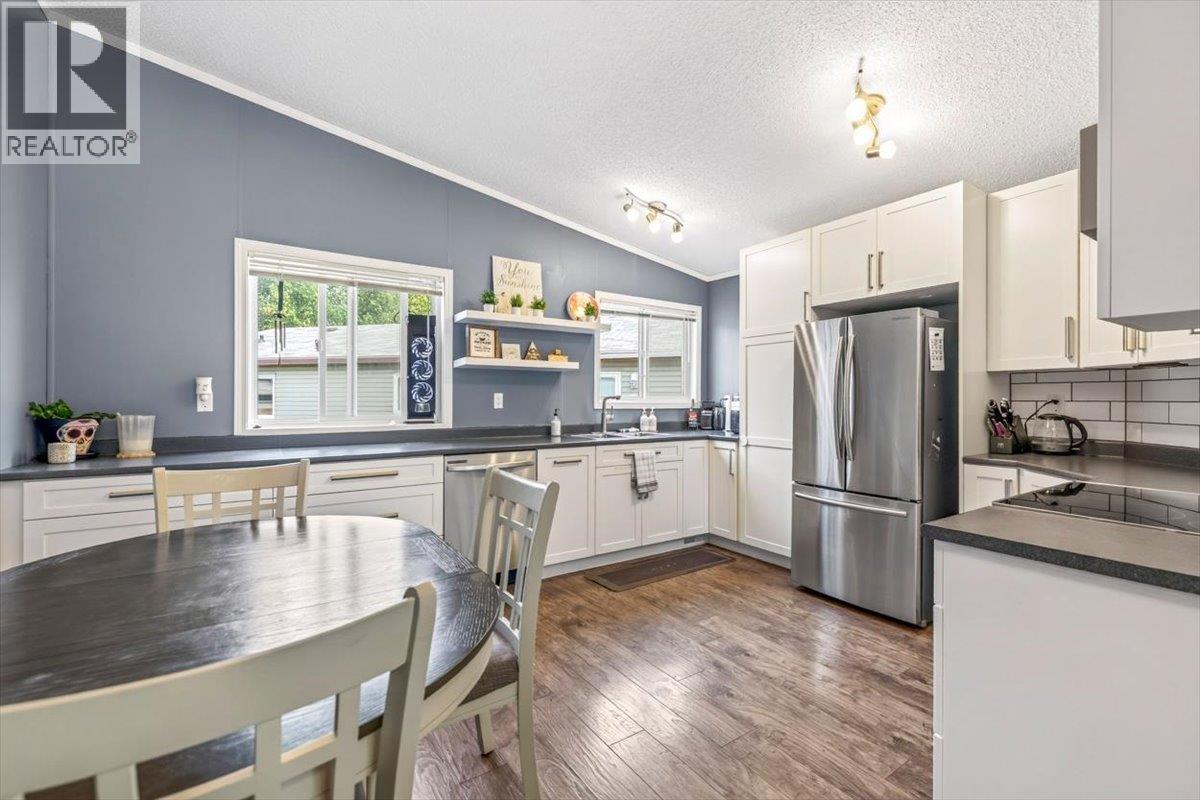 100 Aspen Drive Unit# 146, Sparwood, British Columbia  V0B 2G0 - Photo 27 - 10395924