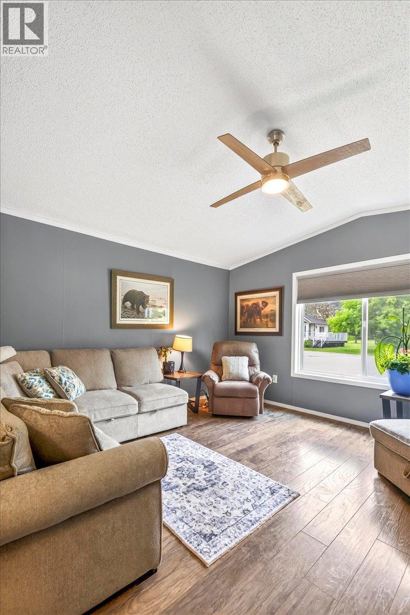 100 Aspen Drive Unit# 146, Sparwood, British Columbia  V0B 2G0 - Photo 41 - 10395924