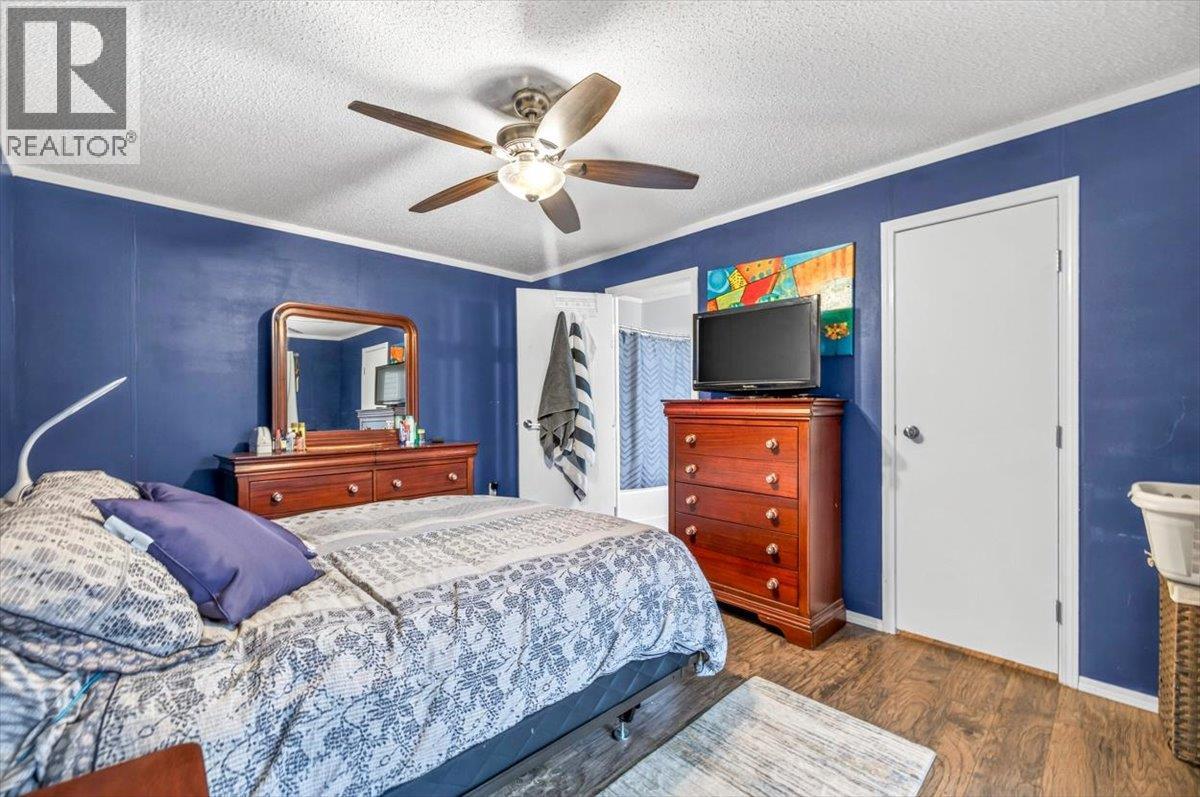 100 Aspen Drive Unit# 146, Sparwood, British Columbia  V0B 2G0 - Photo 48 - 10395924
