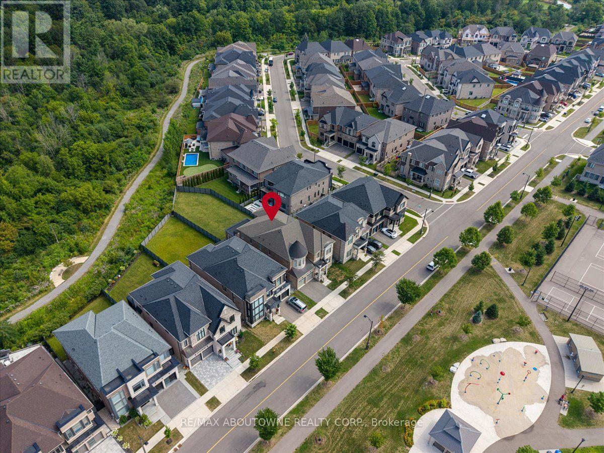 2359 Saw Whet Boulevard, Oakville, Ontario L6M 5M8 - Photo 2 - W13614454