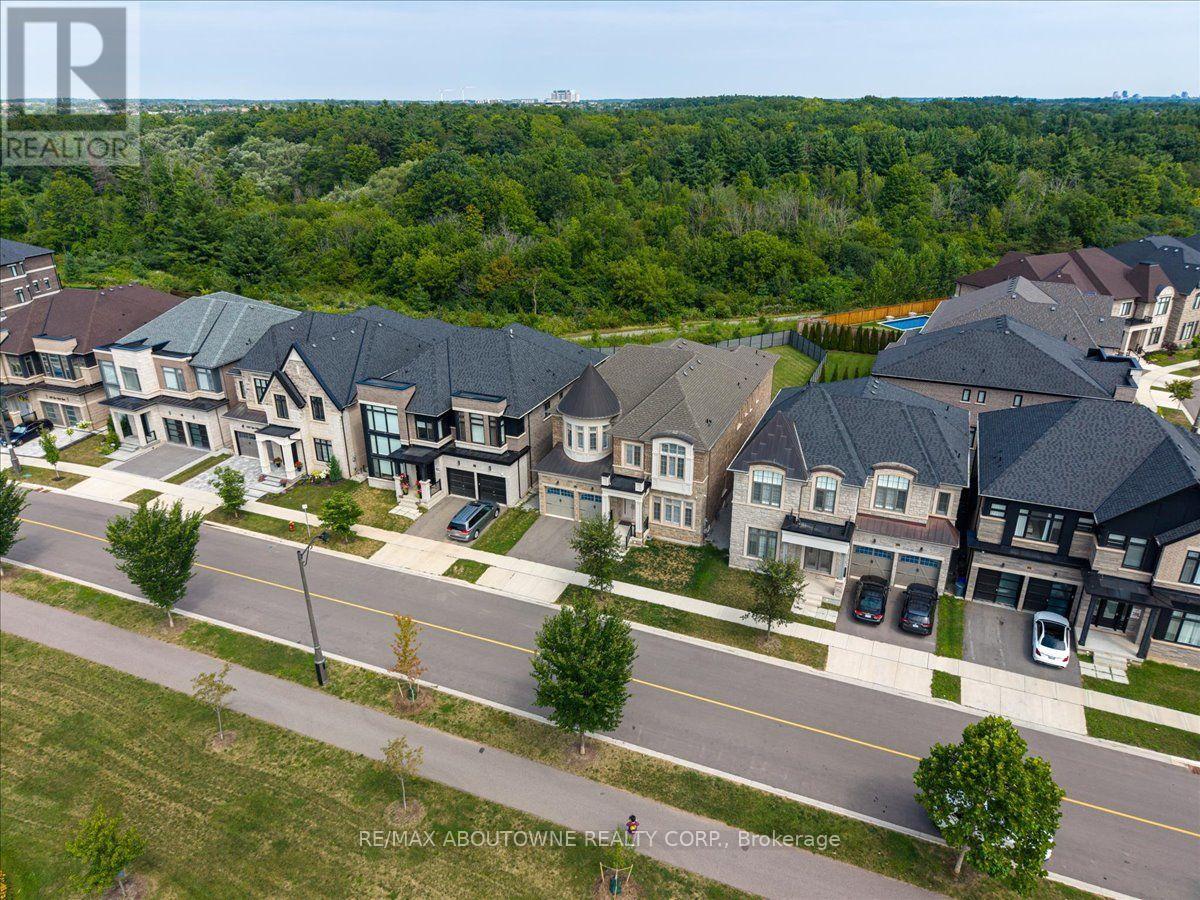 2359 Saw Whet Boulevard, Oakville, Ontario L6M 5M8 - Photo 3 - W13614454