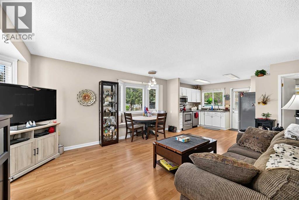 3516 26a Street SE, Calgary, Alberta  T2B 3G8 - Photo 5 - A2329792