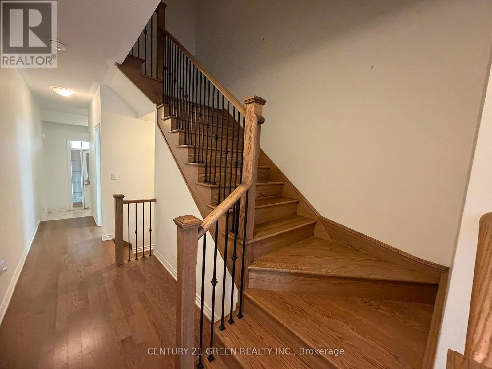 6 Reigate Avenue, Whitby, Ontario  L1P 0R1 - Photo 10 - E13630526