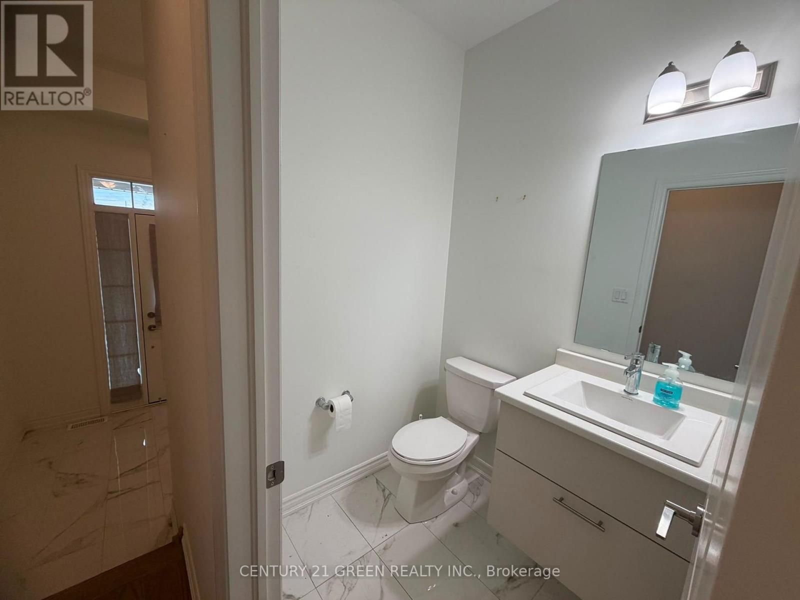 6 Reigate Avenue, Whitby, Ontario  L1P 0R1 - Photo 4 - E13630526