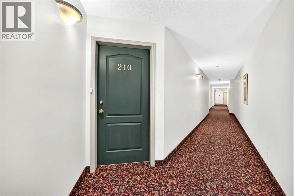 210, 78 Prestwick Gardens SE, Calgary, Alberta  T2Z 3V2 - Photo 20 - A2330434