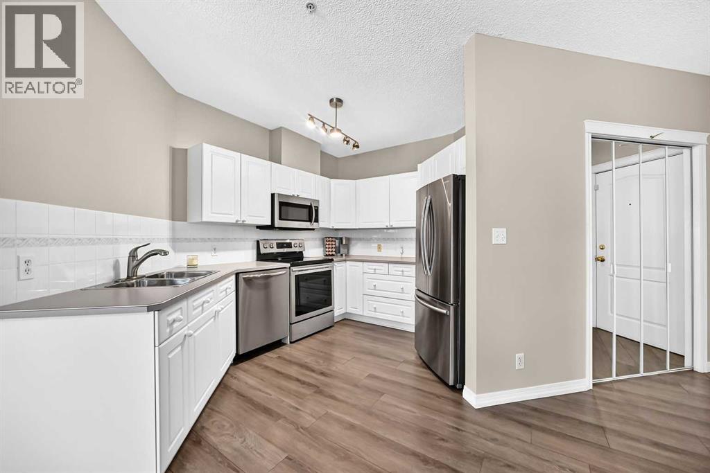 210, 78 Prestwick Gardens SE, Calgary, Alberta  T2Z 3V2 - Photo 4 - A2330434